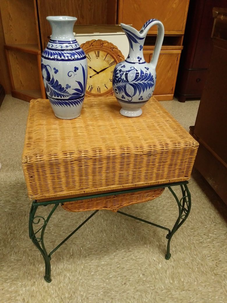 Spinning wicker top table w/ storage and green cast iron base