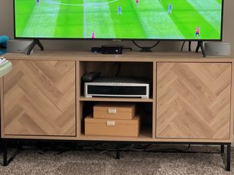 Entertainment console