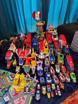 HUGE PAW PATROL TOY LOT FOR SALE!