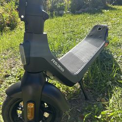 Rs300 CUN FON scooter