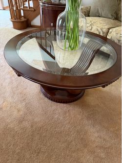 Beautiful Round Coffee Table, Round End Table, and Rectangular End Table