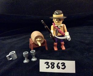 Vintage Playmobil Figure Pirate Ship Captain Silversword  Ammo Keg of Rum