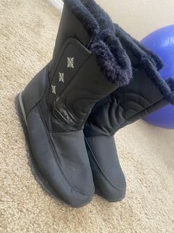 White Stag Snow boots