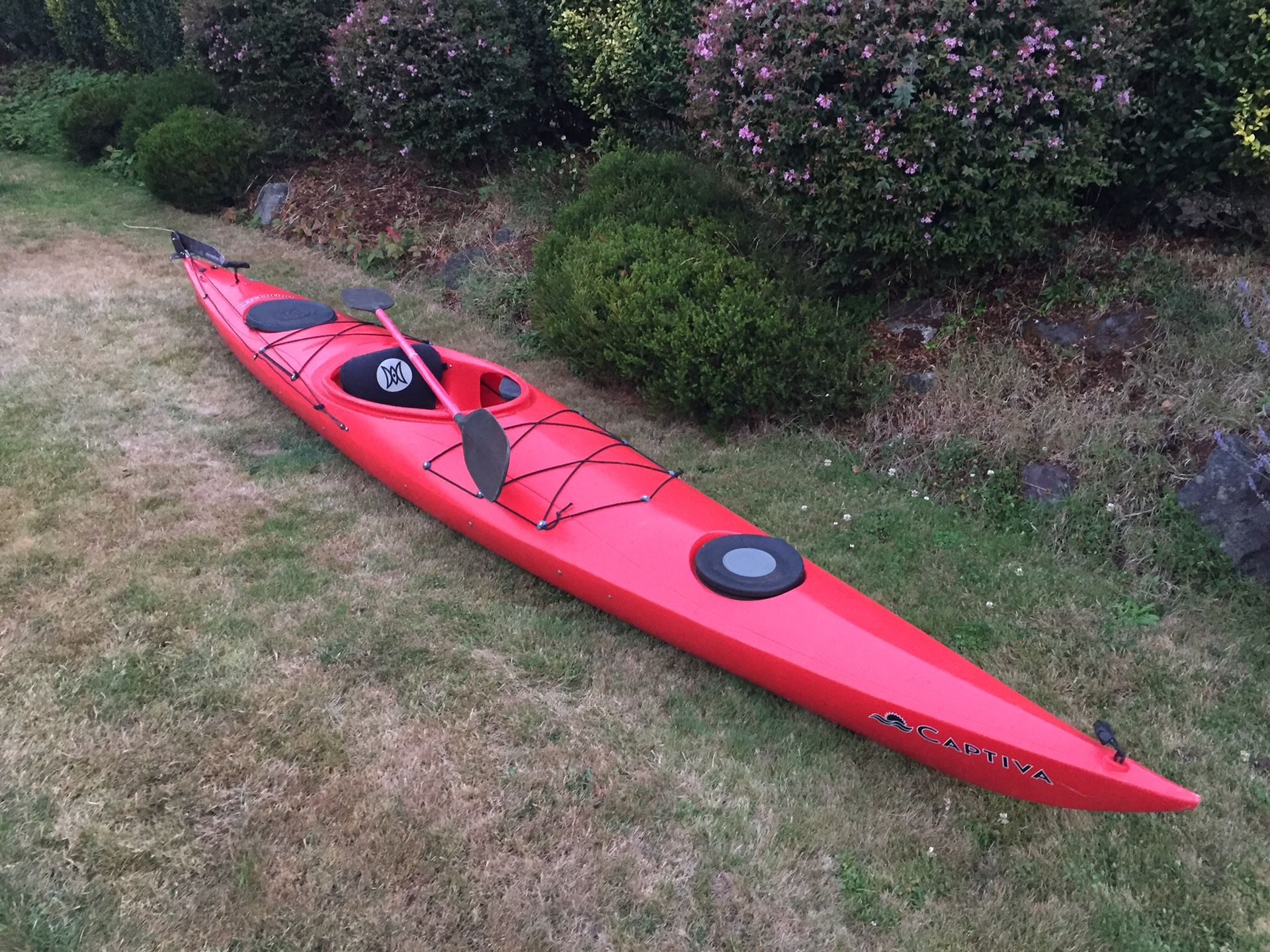 Perception Captiva 16' Kayak w/ Paddle