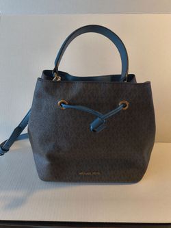 Michael Kors Suri Bucket Bag