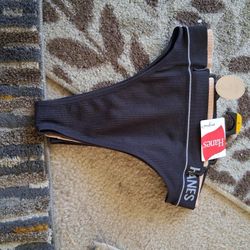 3pr Hanes Hi Rise Bikini Panties.  Large New