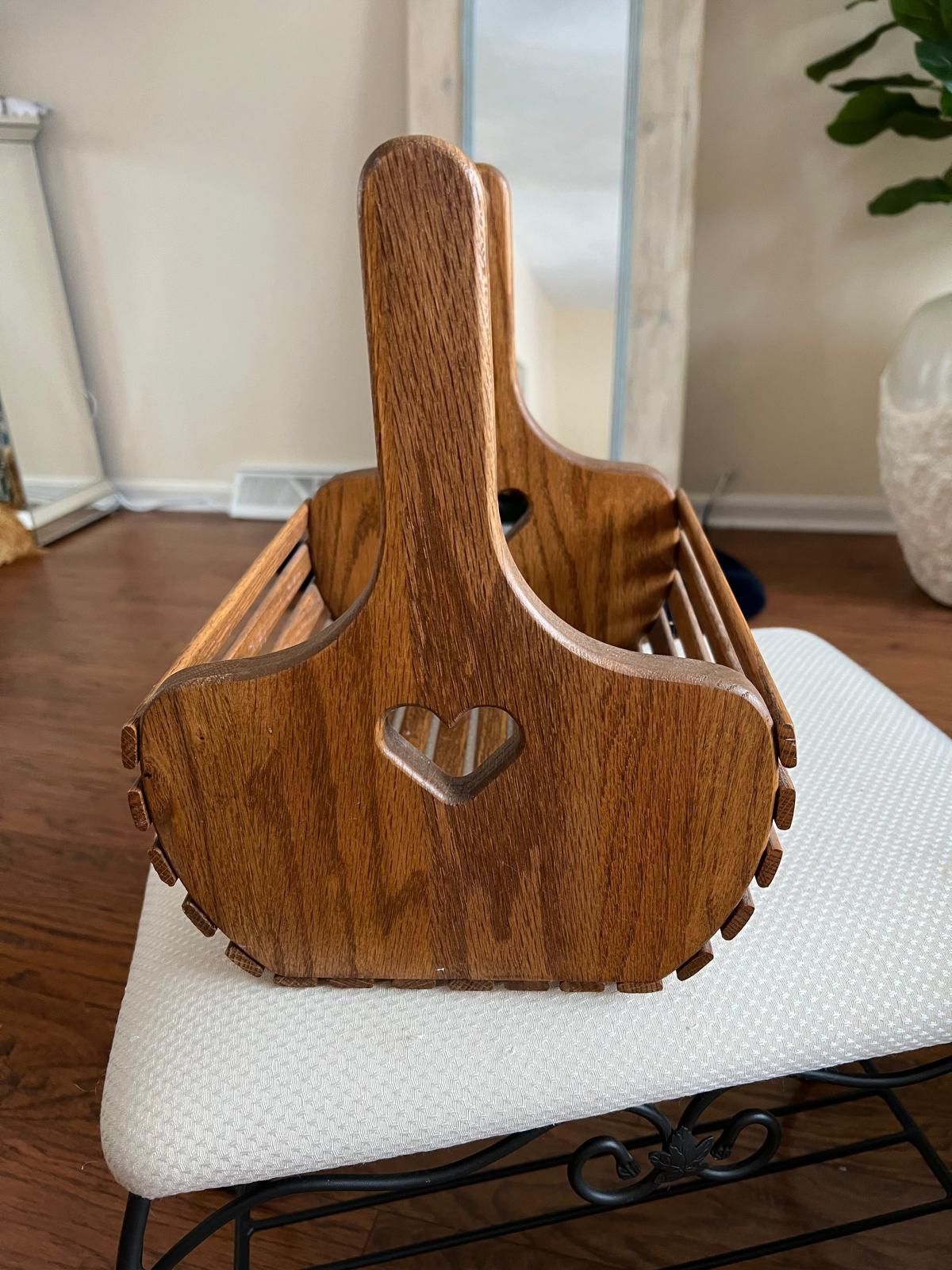 Super Cute Vintage Hearts Mini Wood Basket Planter