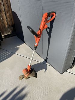 Black & Decker String Trimmer