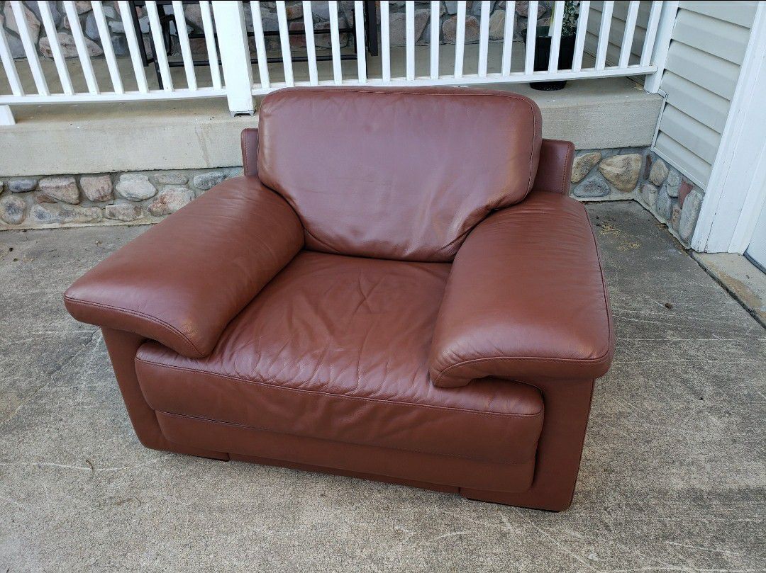 *** Delivery Available *** Oversized Armchair, Medium Brown, Italian Leather