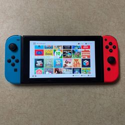 Switch V2 with 512gb And Over 100 Popular Games
