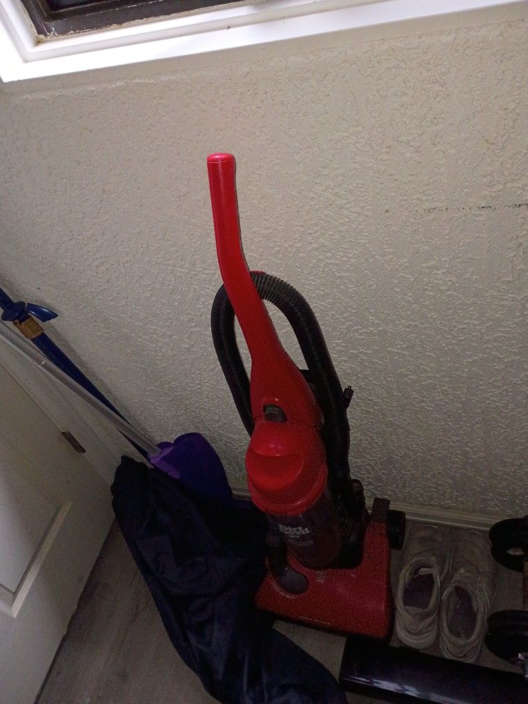 Dirt Devil Vaccum