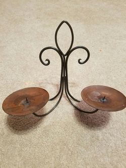 Hanging candle holder