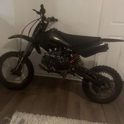125cc Dirt Bike 