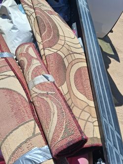 3 rugs.