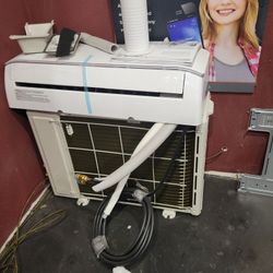 Mini Split Air Conditioner (Brand New)