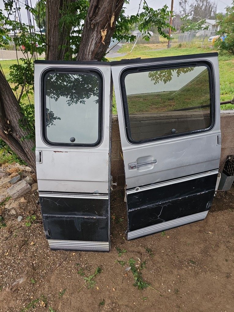 Gmc / Chevy G20 Van SIDE Doors