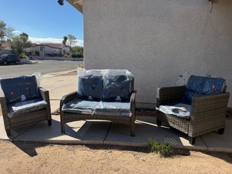 NEW ASSAMBLED FROM THE BOX PATIO SET