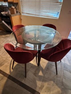 Dinning Table