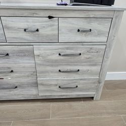 King Bed , Nightstands, Dresser And Coffee Table 