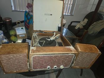 RCA suitcase record player