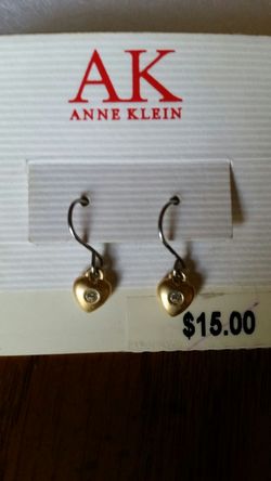 Small gold hearts earrings
