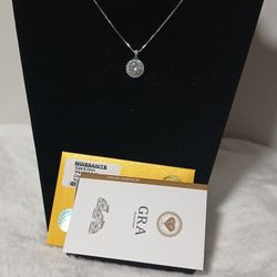 BEAUTIFUL MOISSANITE 