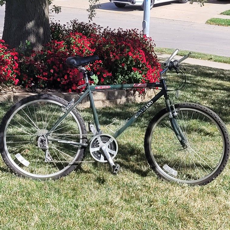 21 Speed Coleman Hybrid Bicycle