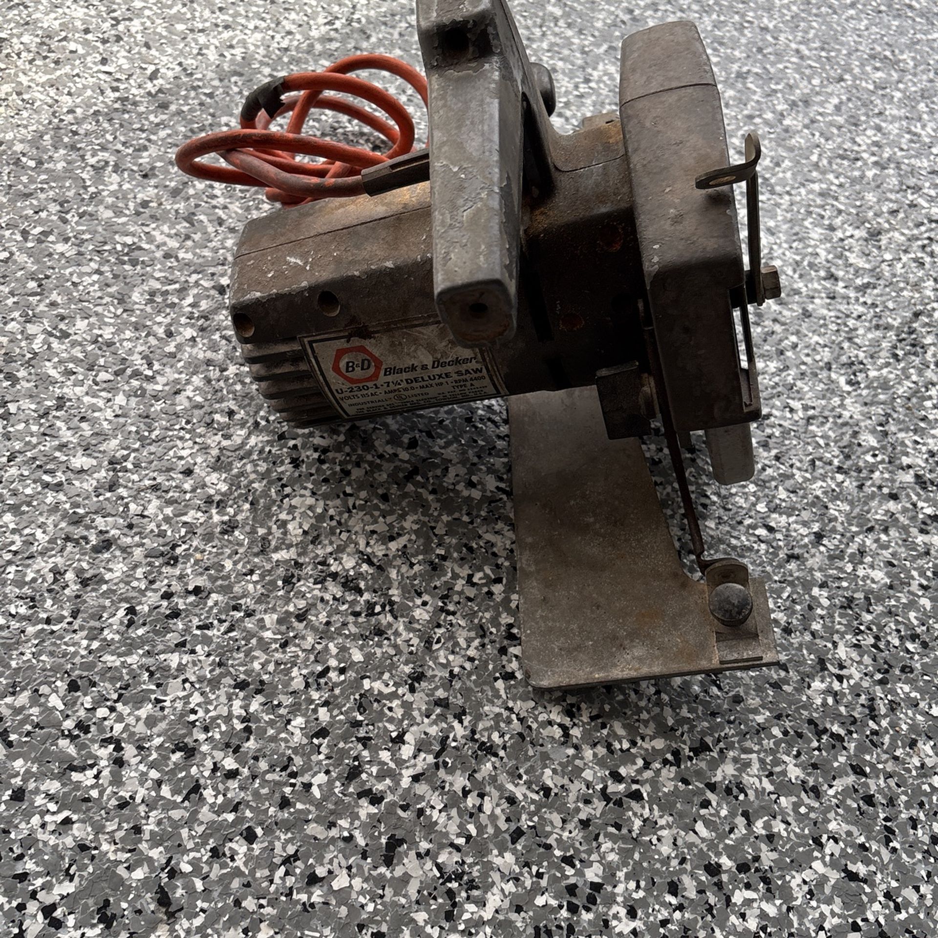 Circler Saw Black & Decker
