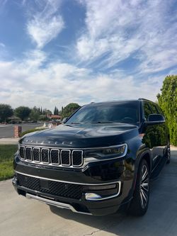 2023 Jeep Wagoneer