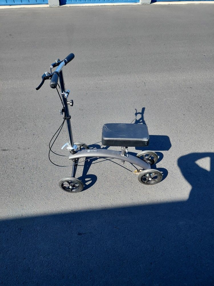 Body Med Knee Walker W Brakes Used Once