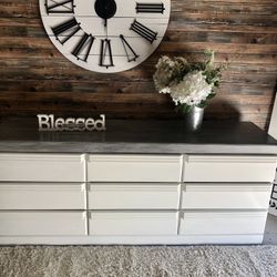 Beautiful Farmhouse Style Dresser 