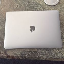 MacBook Pro Model 13 2021 