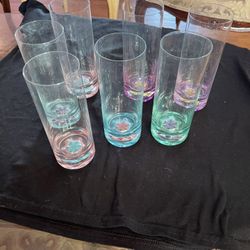 Vintage Set Of 7 Drinking Glasses Zombie Who Is The Coloured Bottoms?
