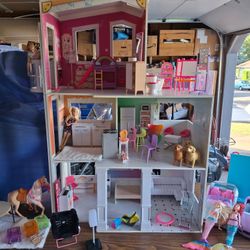 Barbie House With Accessories 