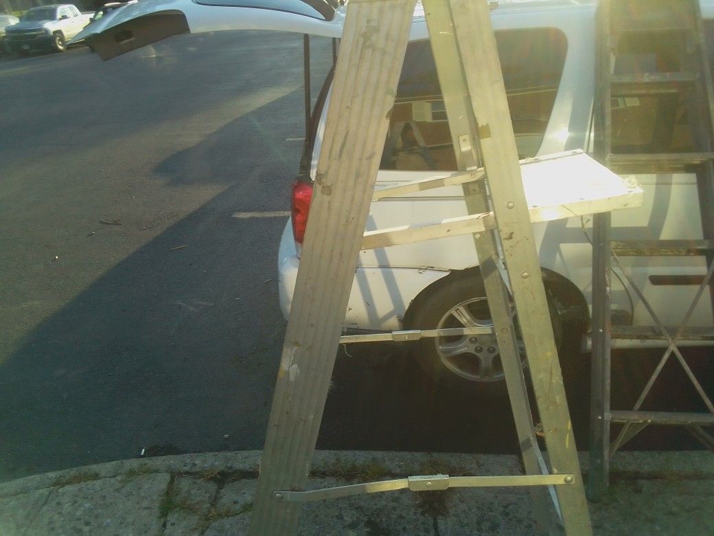 6ft aluminum ladder