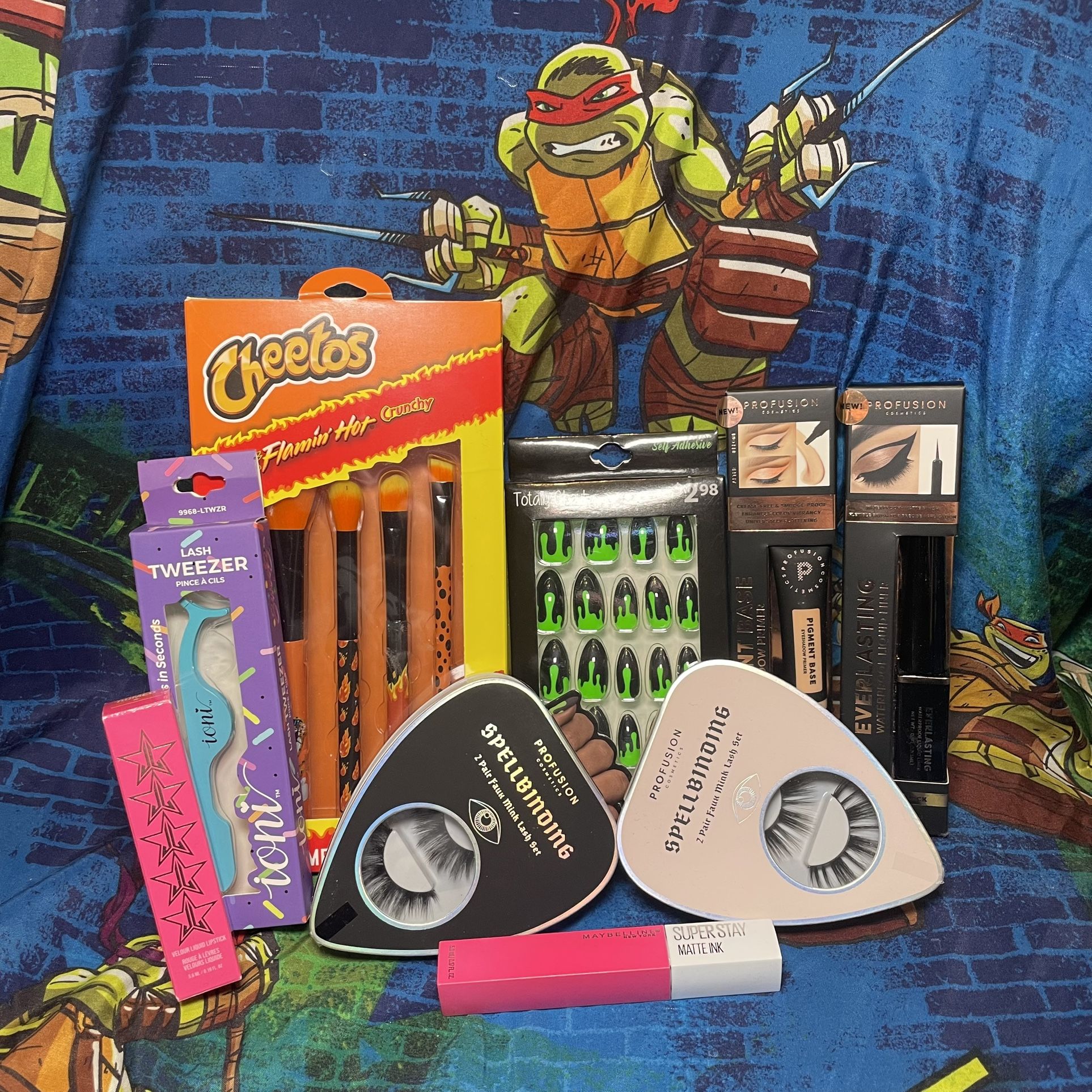 Make Up/ Beauty Bundle 