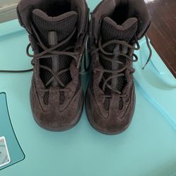Kids Yeezy Boots
