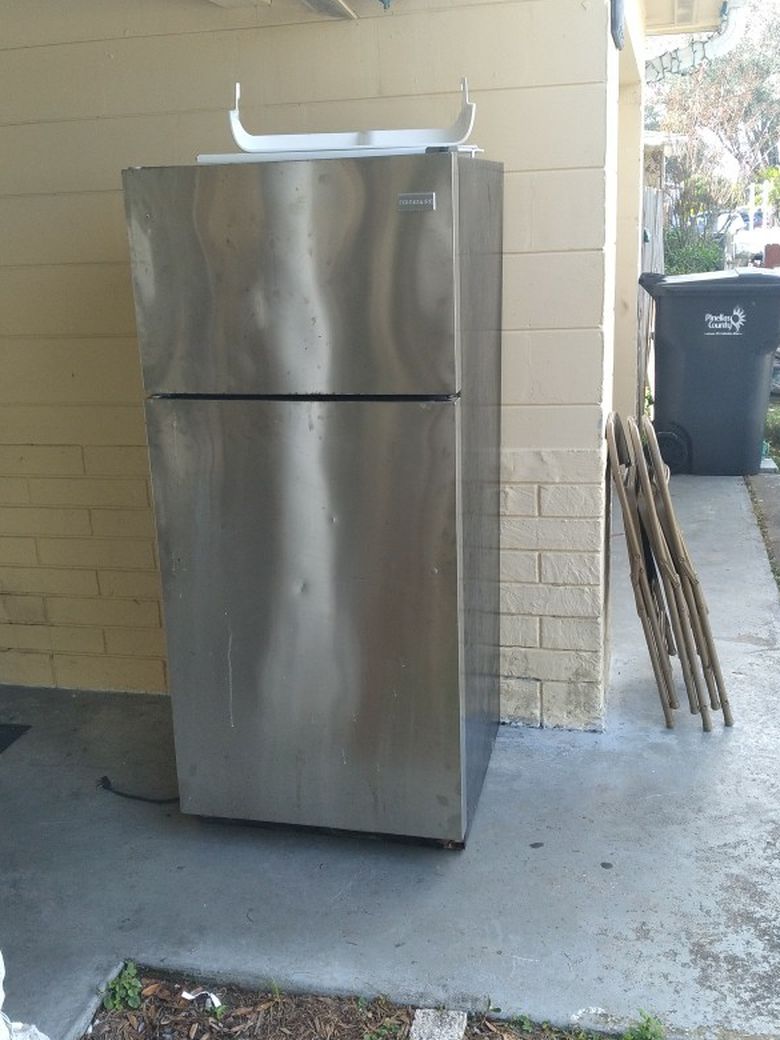 Frigidaire Refrigerator