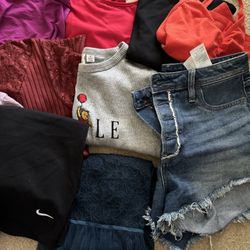 Mixed Clothes In Great Condition Size S-M 