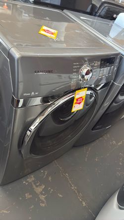 Like new Samsung gas dryer front