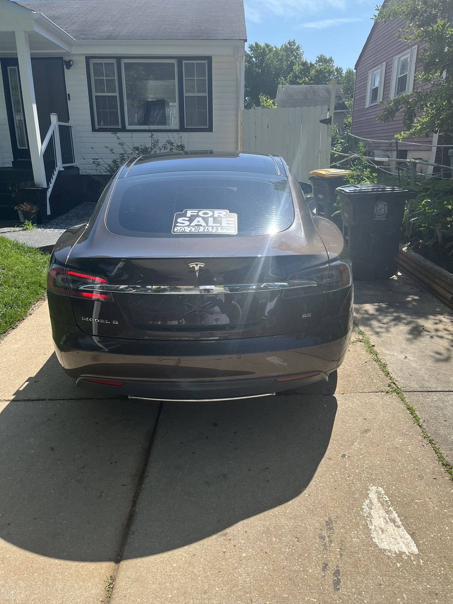 2014 Tesla Model S