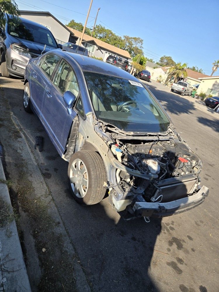 Part Out 2008 Honda Civic Full Part Out for Sale in Buena Park, CA - OfferUp
