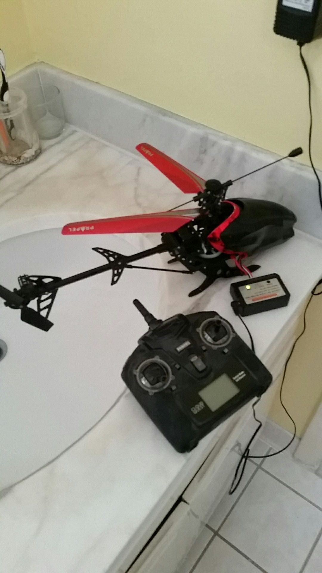 Remote control helicopter