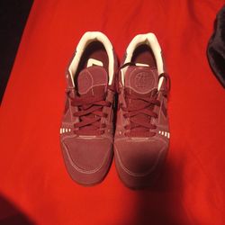 Converse Men's Shoe 9.5