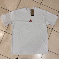 Brand New Nike Mens ACG T-Shirt