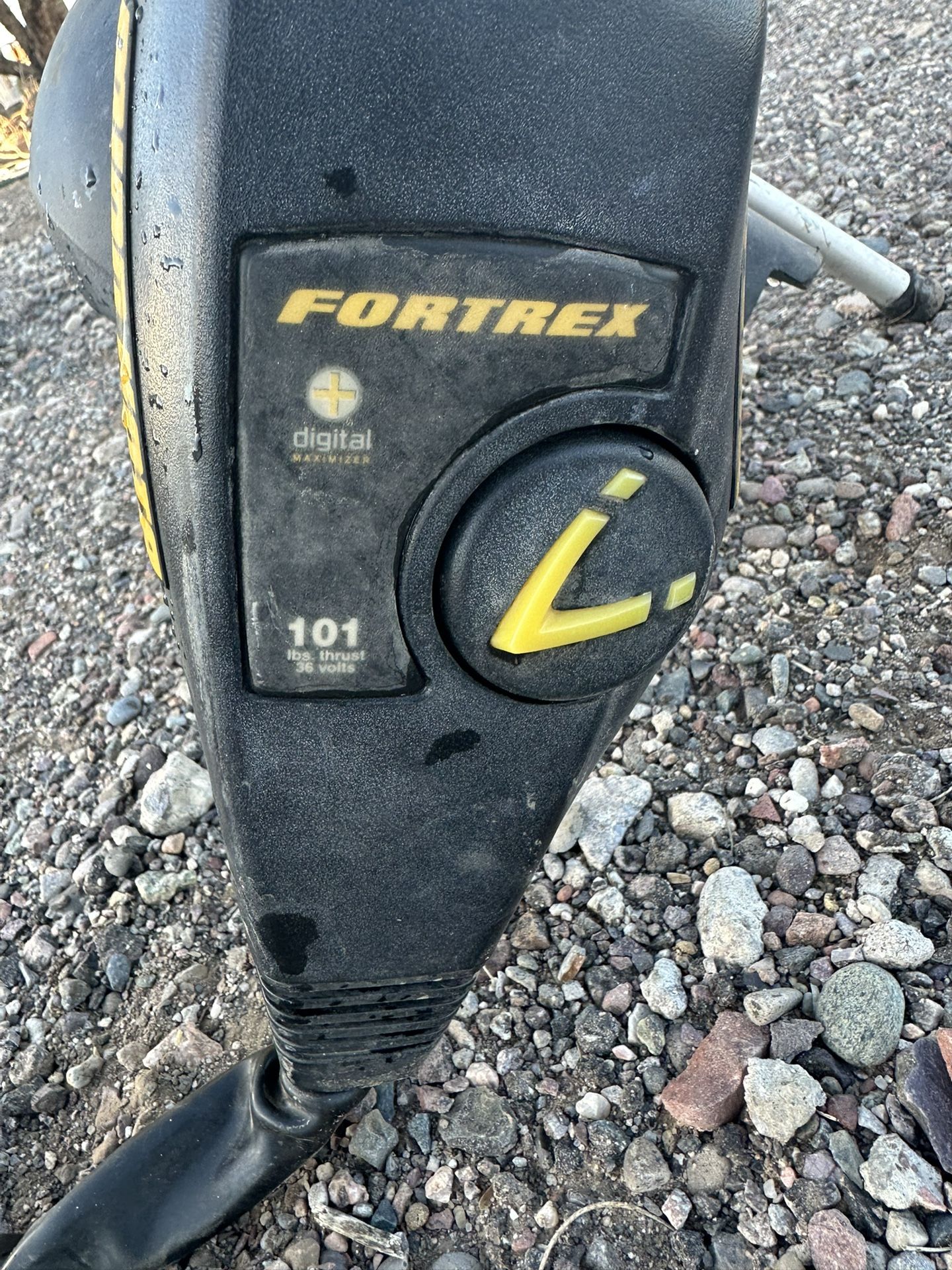 Minn Kota fortrex 101 and bow mount assembly