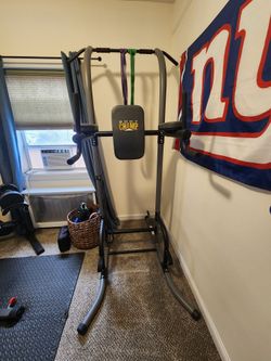 Pull Up And Dip Tower