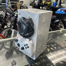 Xbox Series X (Digital) – White Complete Setup