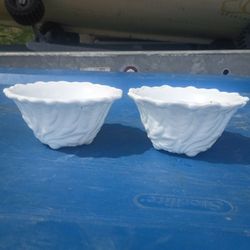 milk glass bowls