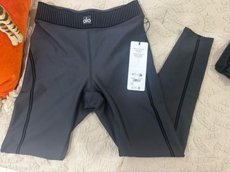 Alo Airlift High- Waisted 7/8 Line Up Legging